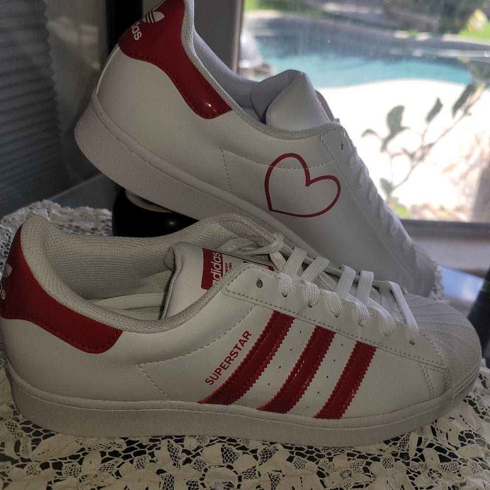 NEW Adidas Superstar Scarlet with Heart